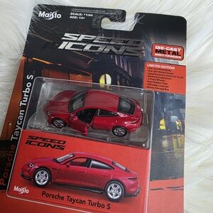 Maisto Porsche Taycan Turbo S Die-Cast Model